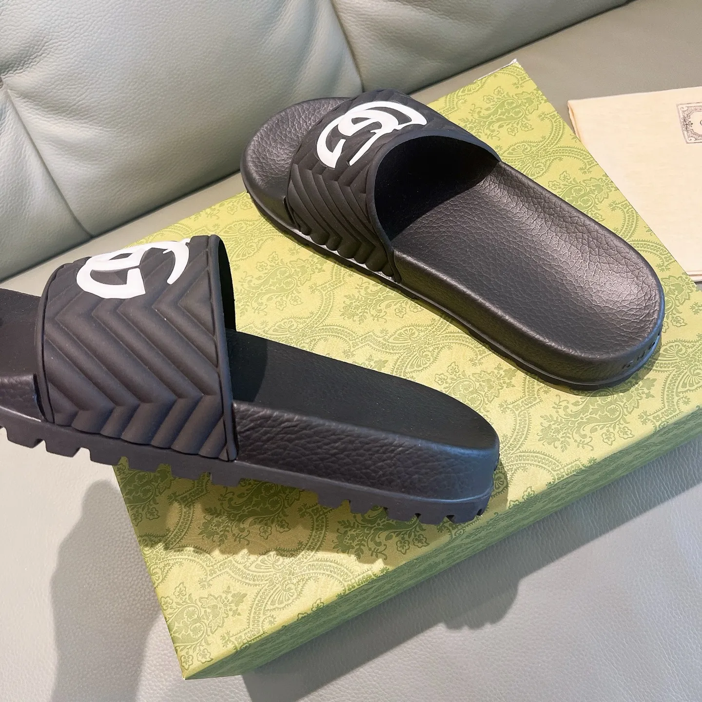 Men's Men's Shoes 130🐮🐮Gucci Gucci Slippers Gucci 2024 latest beach sandals slippers Original molding double G LOGO Original molding consistent Outsole: Men's Men's Shoes u double-layer outsole Size: 35-46